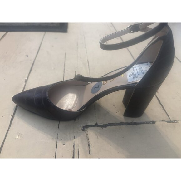 Unisa women’s shoes size 7M black ankle strap - Picture 1 of 5